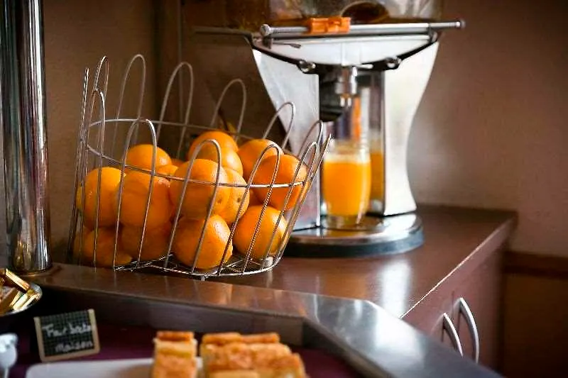 Brit Hotel Rennes Le Castel 3*,