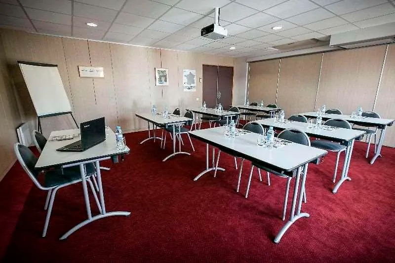Brit Hotel Rennes Le Castel 3*,